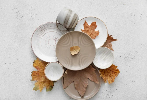 Beautiful Plates Cup Autumn Leaves White Background — Stock Photo, Image