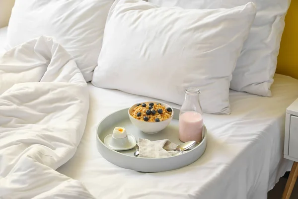 Tray Healthy Breakfast Comfortable Bed — Stock Photo, Image