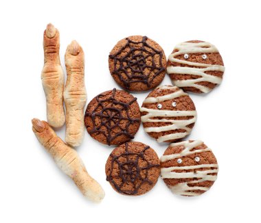 beyaz zemin üzerinde Halloween kurabiye