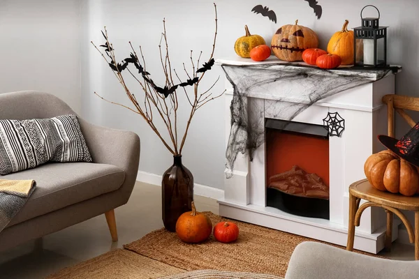 Interior Living Room Decorated Halloween Fireplace Pumpkins Sofa — Stock Photo, Image