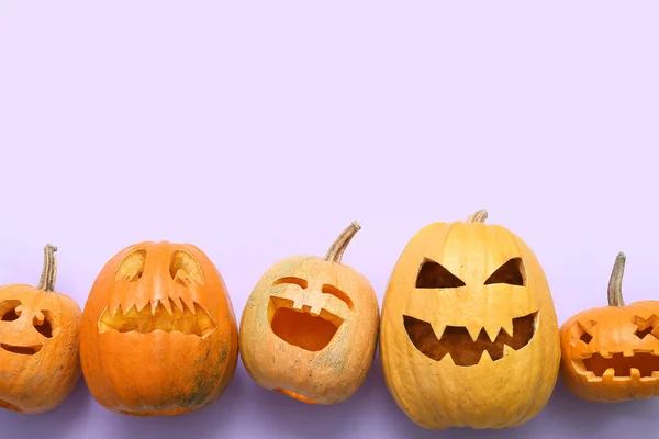 Calabazas Halloween Talladas Sobre Fondo Color Vista Superior —  Fotos de Stock
