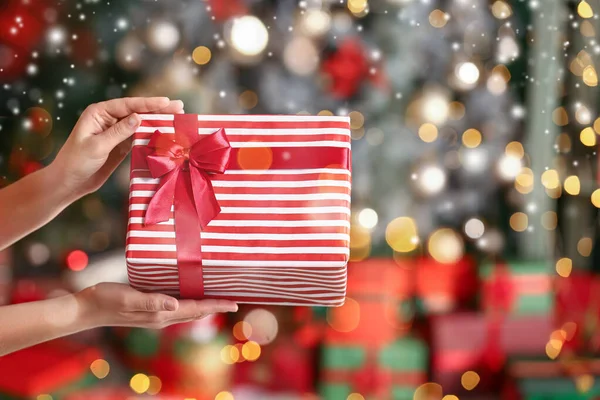 Hands Woman Gift Box Home Christmas Eve — Stock Photo, Image