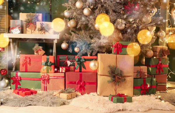 Many Gifts Christmas Tree Room — Stock Photo, Image