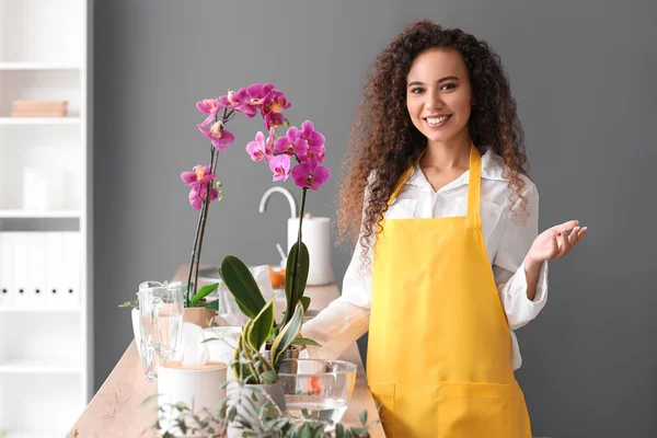 Young Woman Taking Care Her Orchid Flowers Home — Stock Photo, Image