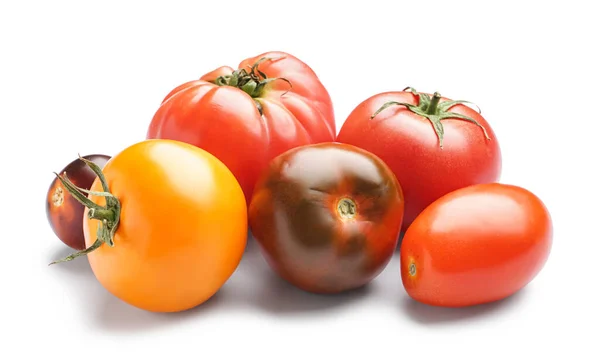 Haufen Frischer Reifer Tomaten Auf Weißem Hintergrund — Stockfoto