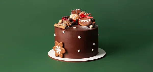 Вкусный Шоколадный Торт Зеленом Фоне Местом Текста — стоковое фото
