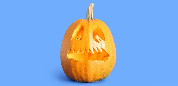 Inquietante Zucca Halloween Sfondo Blu — Foto Stock