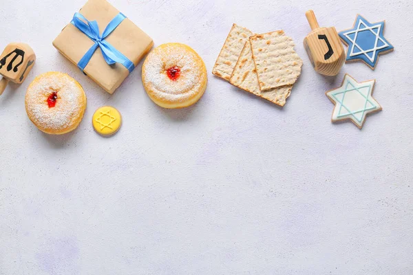 Wooden Dreidel Gift Box Food Hanukkah Celebration Light Background — Stock Photo, Image