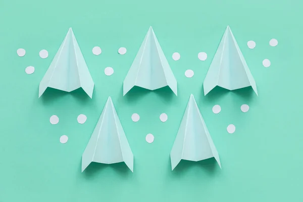 Paper Planes Dots Color Background — Stock Photo, Image
