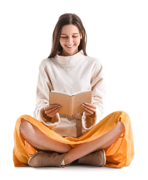 Όμορφη Γυναίκα Διαβάζει Βιβλίο Λευκό Φόντο — Φωτογραφία Αρχείου