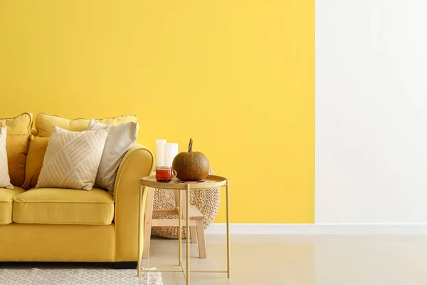 Interior Bright Living Room Yellow Sofa Table Pumpkin — Stock Photo, Image