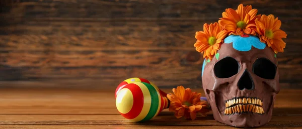 Calavera Pintada Para Día Los Muertos México Flores Maracas Sobre — Foto de Stock