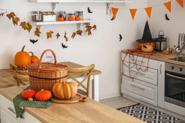 Basket Halloween Pumpkins Counter Kitchen — Stock Photo, Image