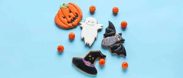 Halloween Cookies Bonbóny Světle Modrém Pozadí Horní Pohled — Stock fotografie