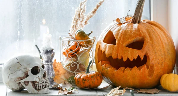 Halloween Pumpkins Autumn Leaves Candle Human Skull Windowsill — Stock Photo, Image