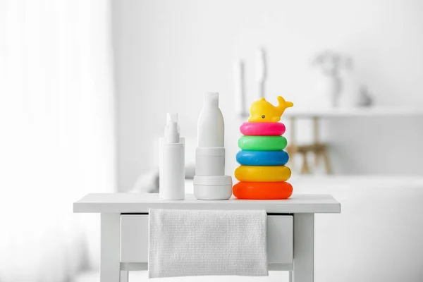 Bath Accessories Children Cute Toys White Table Light Bathroom — Stock Photo, Image