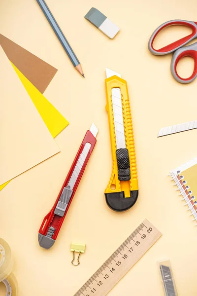 Utility Knives Stationery Beige Background — Stock Photo, Image