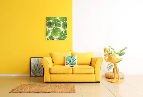 Interior Room Comfortable Sofa Flamingo Paintings Color Wall — Stock Photo, Image