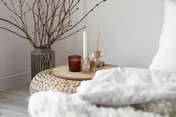 Candles Holders Reed Diffuser Table — Stock Photo, Image