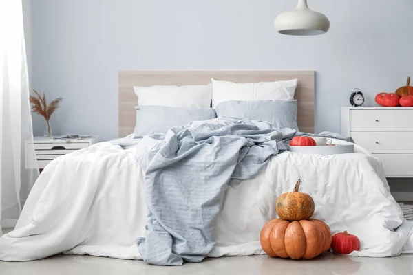 Interior Light Bedroom Pumpkins Big Bed — Stock Photo, Image