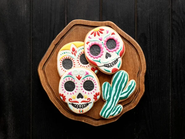 Placa Com Biscoitos Fundo Madeira Preta Dia Muertos — Fotografia de Stock