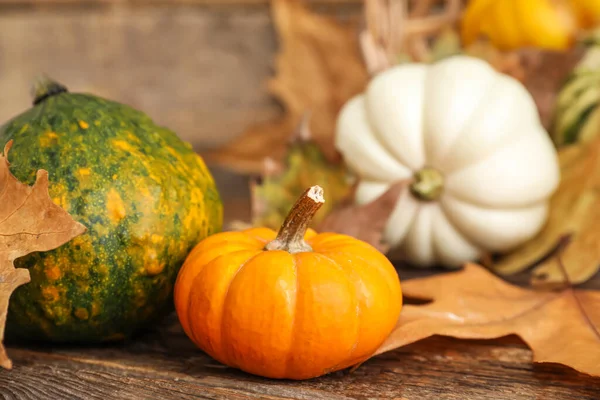 Fresh Halloween Pumpkins Wooden Table Closeup — Stock Photo, Image