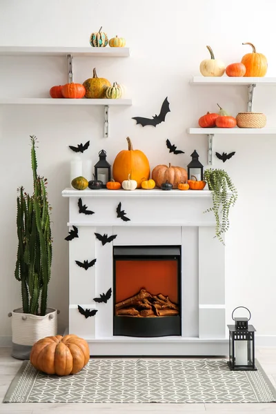 Innenraum Des Wohnzimmers Für Halloween Mit Kamin Und Regalen Eingerichtet — Stockfoto
