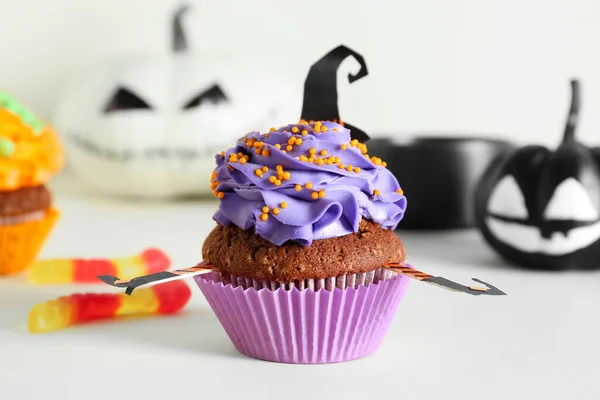 Tasty Halloween Cupcake Table Closeup — Stock Photo, Image