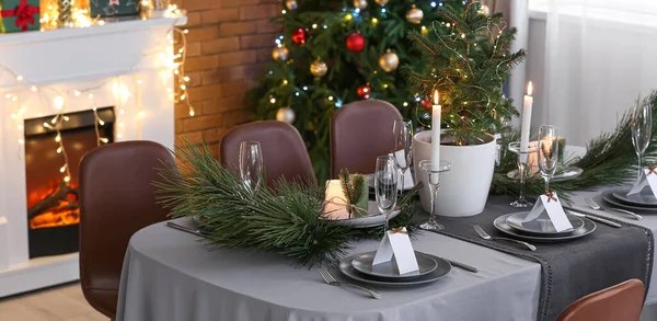 Tavolo Pranzo Con Cornice Festiva Celebrazione Del Natale Casa — Foto Stock