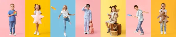 Sammlung Von Niedlichen Kindern Mit Spielzeug Auf Farbigem Hintergrund — Stockfoto