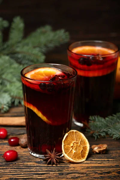 Verres Vin Chaud Aromatique Sur Table Bois Gros Plan — Photo