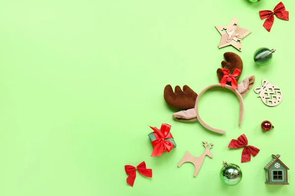 Christmas Reindeer Horns Gift Decor Green Background — Stock Photo, Image