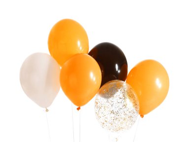 Beyaz arkaplanda Cadılar Bayramı balonları