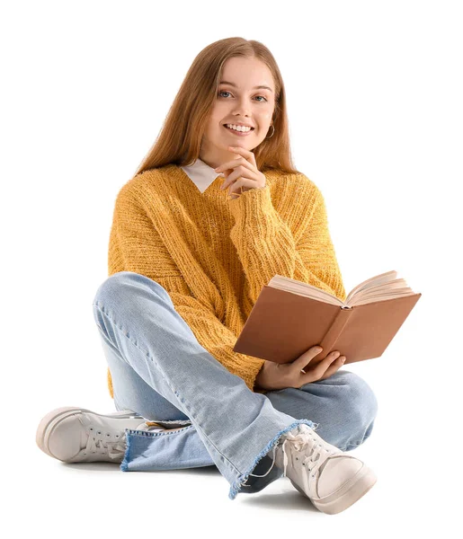 Νεαρή Γυναίκα Κίτρινο Πουλόβερ Βιβλίο Κάθεται Λευκό Φόντο — Φωτογραφία Αρχείου