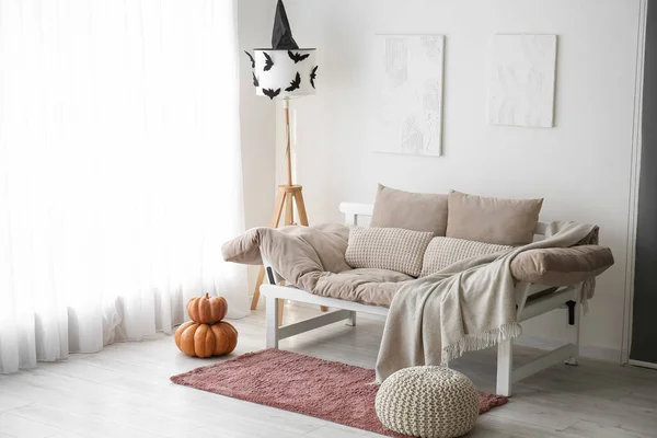 Interior Light Living Room Couch Halloween Pumpkins Lamp — Stock Photo, Image