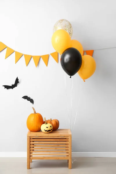Table Pumpkins Halloween Balloons Light Wall — Stock Photo, Image