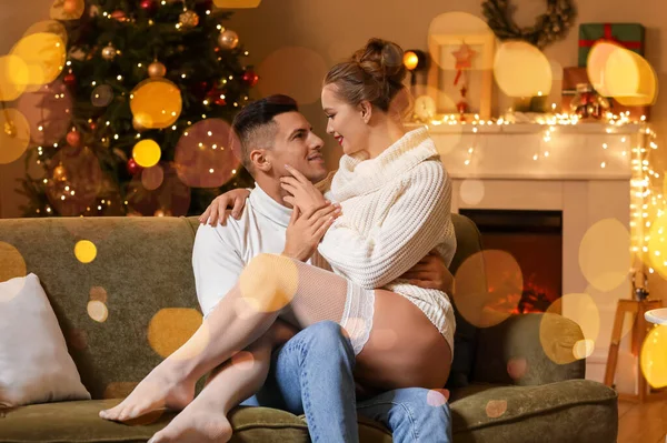 Happy Young Couple Having Romantic Date Christmas Eve — Stock Photo, Image