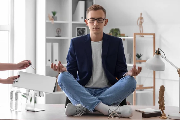 Young Man Meditating Table Office — Stock Photo, Image