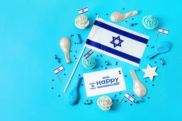Composición Con Bandera Israel Cupcakes Tarjeta Con Texto Happy Israel — Foto de Stock