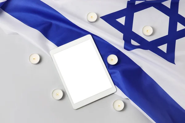 Modern Tablet Computer Flag Israel Candles Light Background — Stock Photo, Image