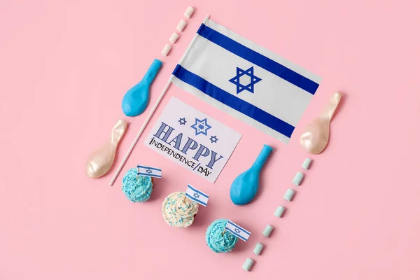 Composición Con Bandera Nacional Israel Cupcakes Tarjeta Con Texto Happy — Foto de Stock