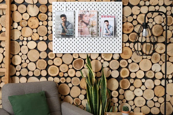 Pegboard Magazines Wooden Wall Stylish Living Room — Stock Photo, Image