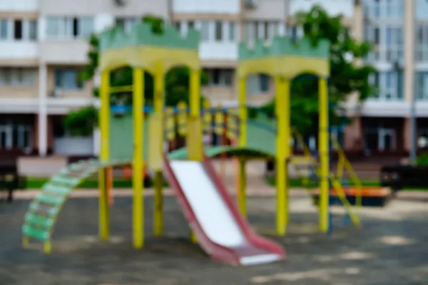 Wazig Zicht Glijbaan Kinderspeelplaats — Stockfoto