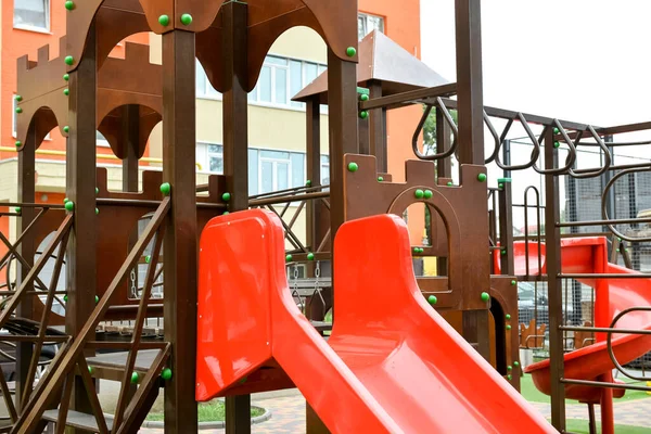 Tobogán Moderno Parque Infantil Ciudad — Foto de Stock