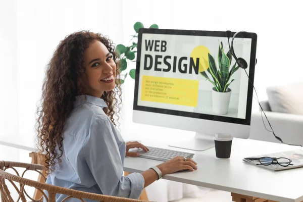 Young Web Designer Working Computer Table Office — Stock Photo, Image