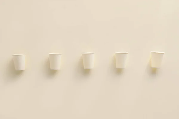 Row Paper Cups White Background — Stock Photo, Image