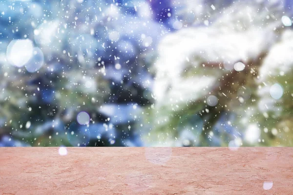 눈덮인 크리스마스 트리가 — 스톡 사진