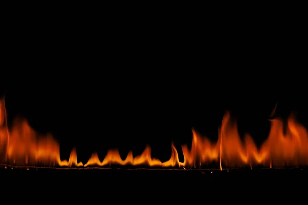Brennende Flamme Auf Schwarzem Hintergrund — Stockfoto
