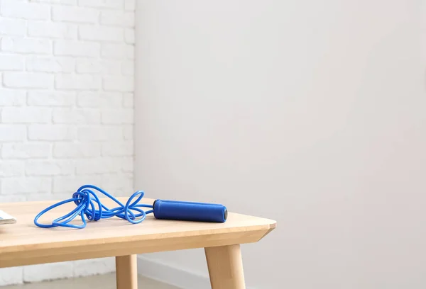 Skipping Rope Wooden Table Light Room — Stock Photo, Image