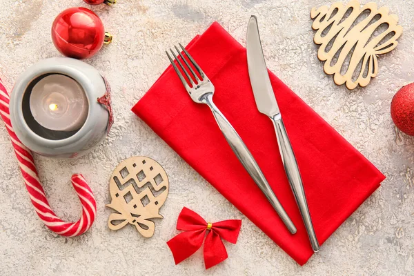 Napkin Cutlery Christmas Decor Burning Candle Grunge Background — Stock Photo, Image